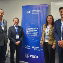 Programa de conferencias en Perú en la PUCP e Internacional Finance Conference